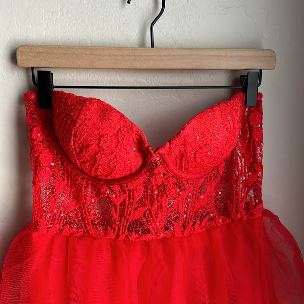 Lulus Radiant Design Red Tulle Lace Strapless Bustier Maxi Dress Size Medium - Picture 7 of 10
